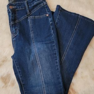 Judy Blue Women's Carson City High Rise Front Seam Flare Fit Jeans 7/28
